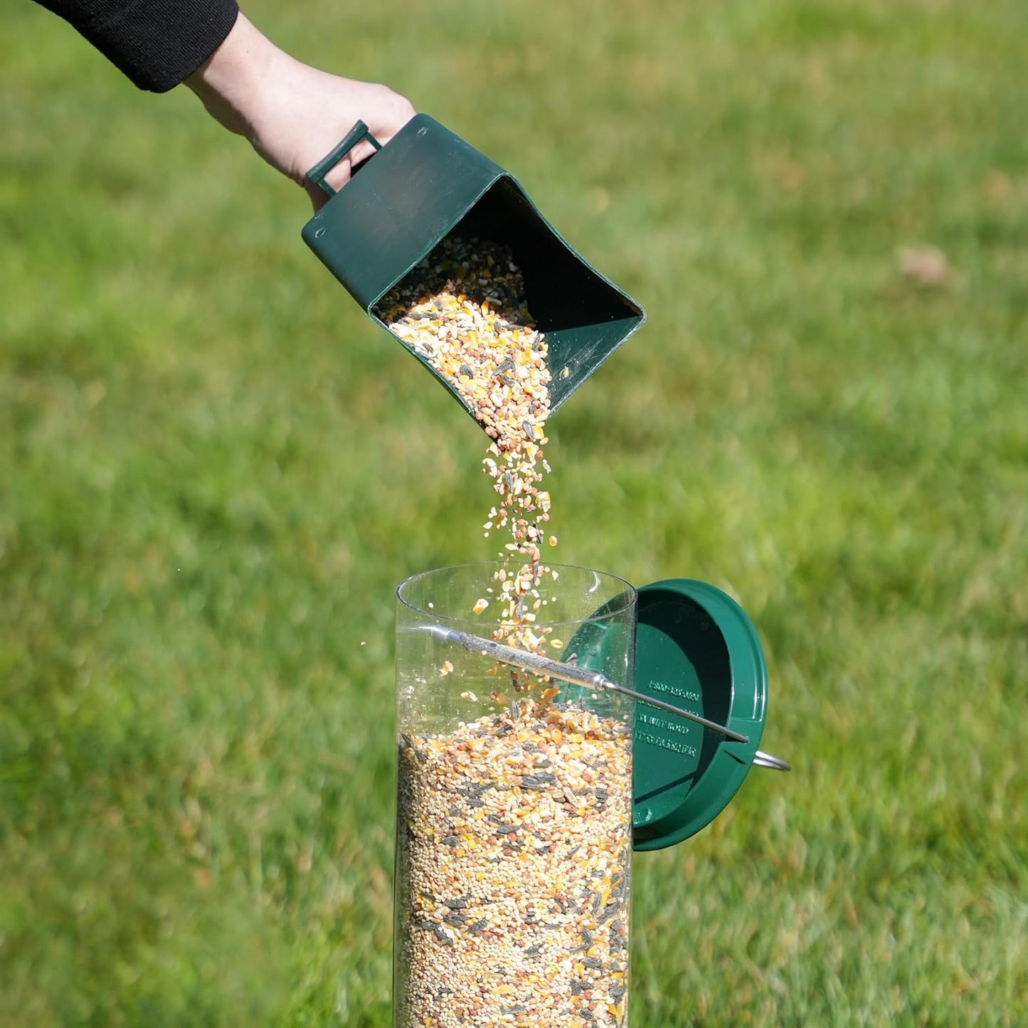 Eichhörnchensicher Vogelfutterspender Mehrere Futteröffnungen - Image 3