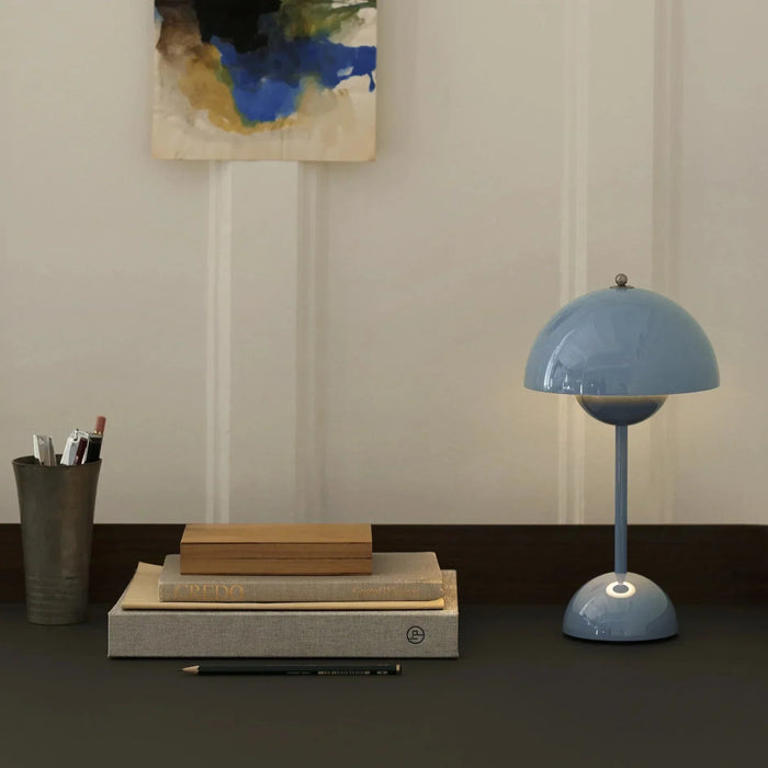 Lampe de table LED moderne sans fil design scandinave