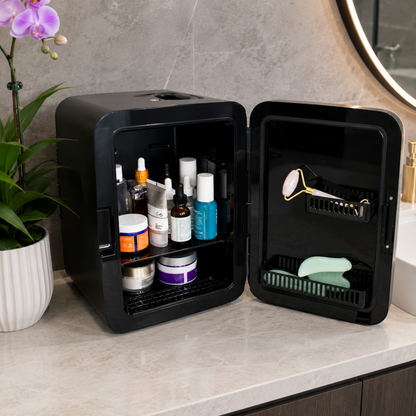 Mini fridge cooling beverage cooler cosmetic cooler