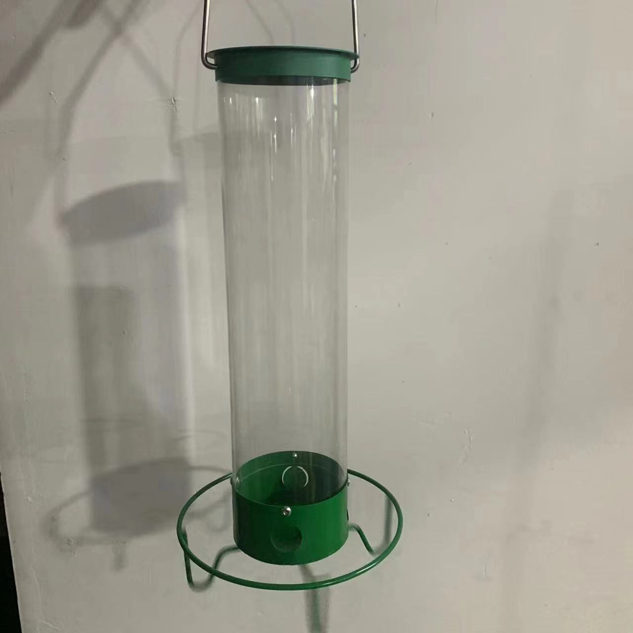 Vogelfutterhaus Eichhörnchen sicher Futterspender Vogelzuführung