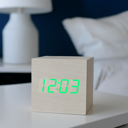 Wecker Digital LED Modern Holz Design Anzeige Funktionen