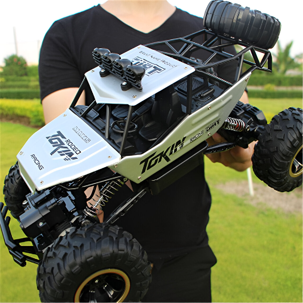 Ferngesteuertes Auto Offroad 4WD Spielzeug