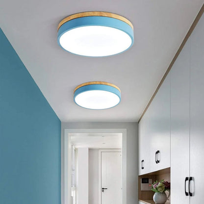 Plafonnier rond en bois clair LED pour salon