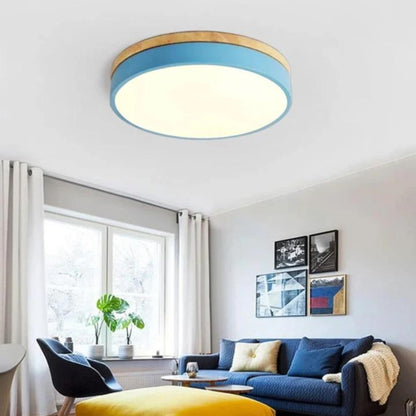 Plafonnier rond en bois clair LED pour salon