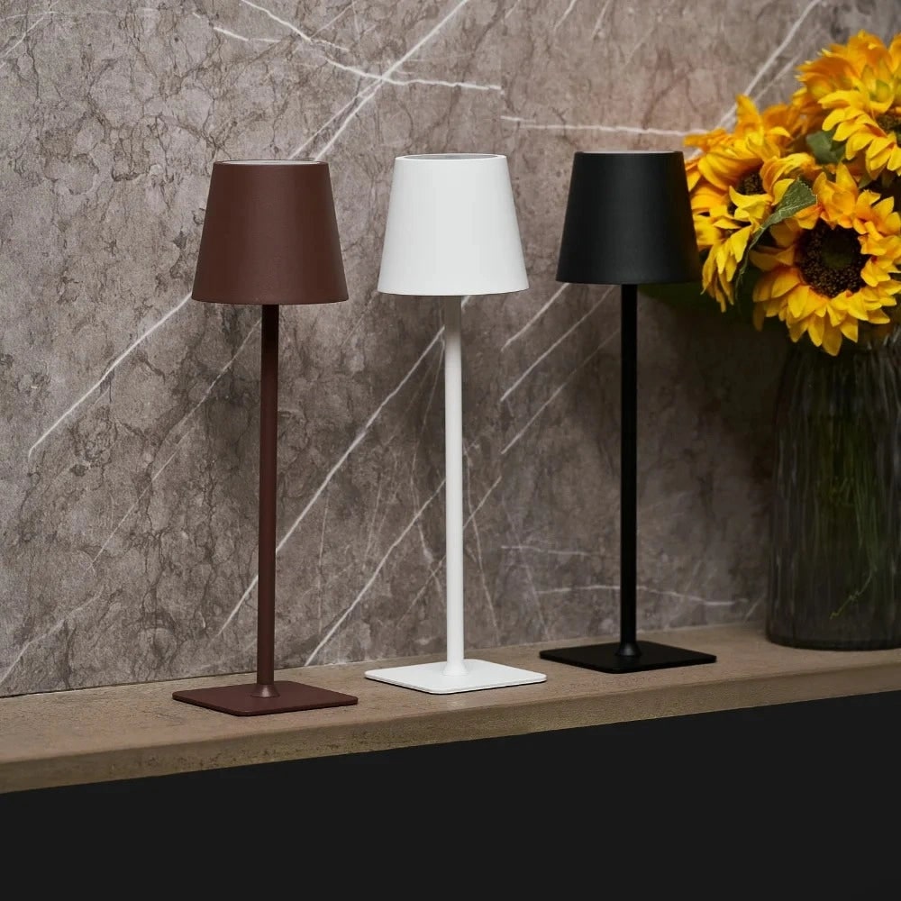 Dimmbare Hohe Tischlampe Stativ Design - Image 1