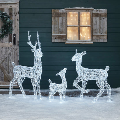 D-XX20012_6_Outdoor-Acrylic-LED-Christmas-Figures-Reindeer-Family-Cabin.jpg