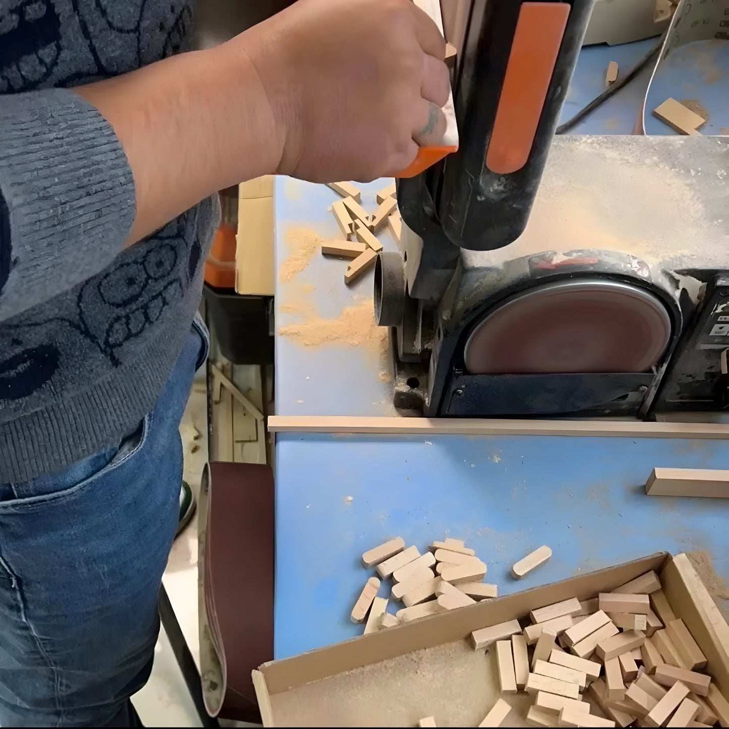 Holzspielzeug Fencing Puppen Ballon Spiel