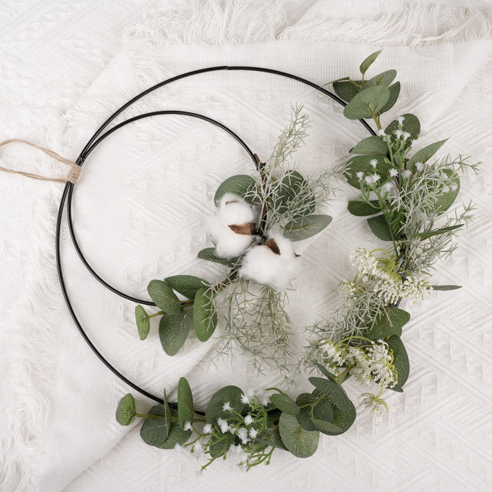 Weihnachtskranz Eukalyptus Modern mit LED Deko