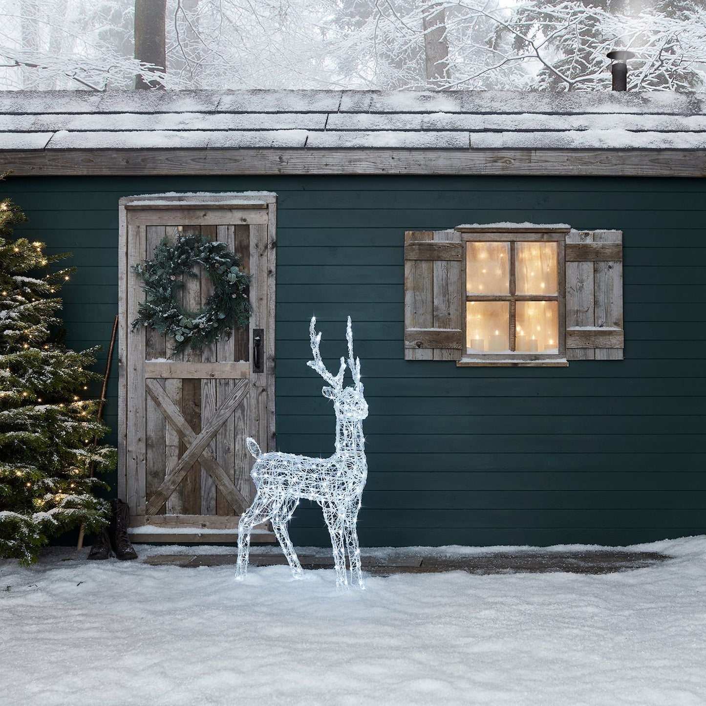 XX2001_5_Outdoor-Acrylic-Christmas-Figure-Light-Up-Reindeer-Stag-Cabin.jpg