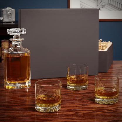 Oktoberfest Küchenbedarf Graviert Whiskey Dekanter - Image 1