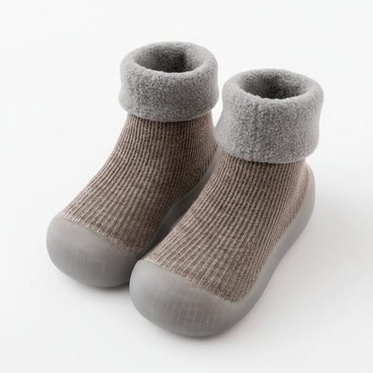 Warme Sicherheit – Rutschfeste Sockenschuhe Für Kleinkinder - Image 13