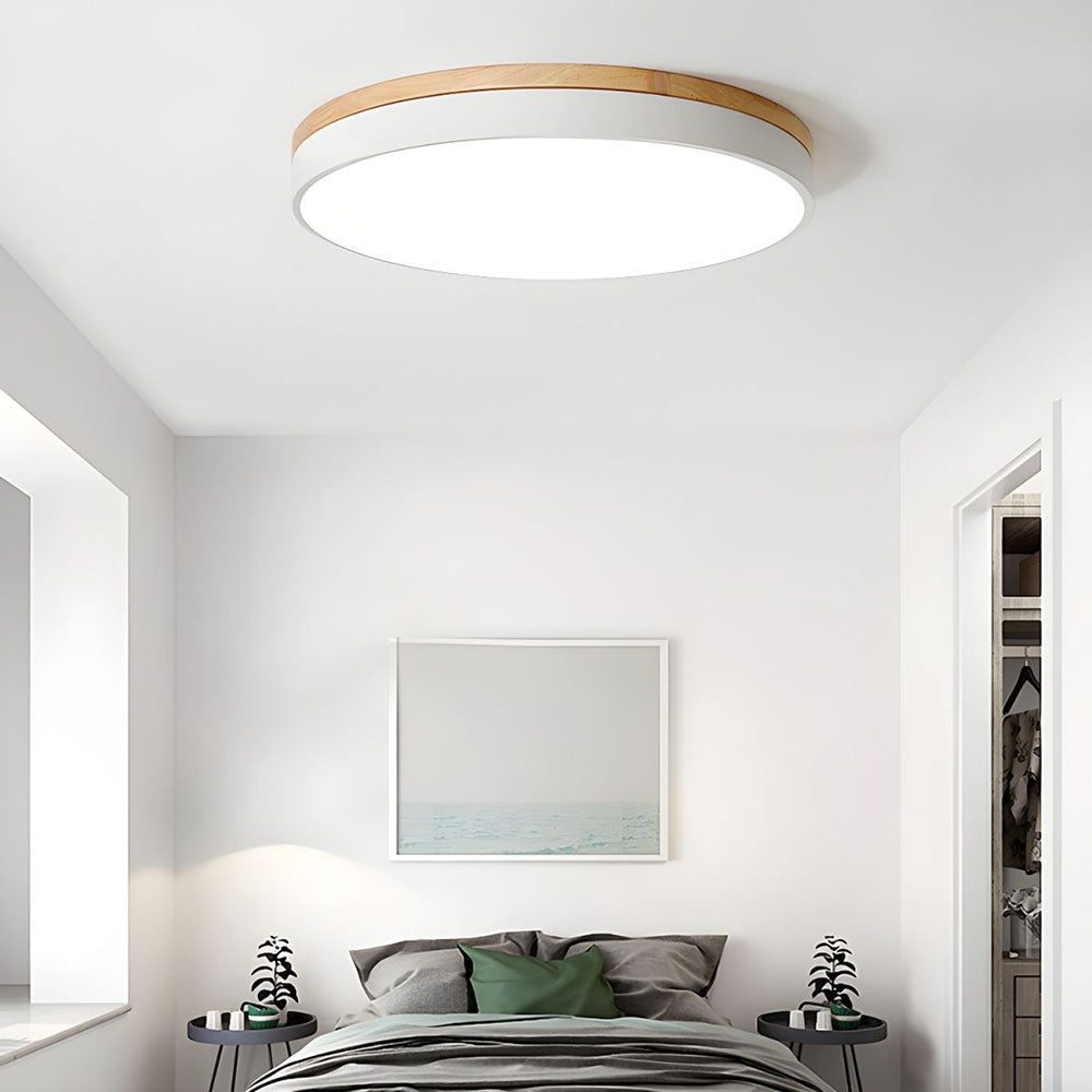 Plafonnier rond en bois clair LED pour salon