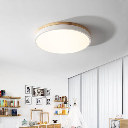Plafonnier rond en bois clair LED pour salon